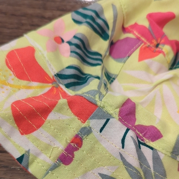 Girls‎ 18M Bucket Hat Reversible - Picture 4 of 4